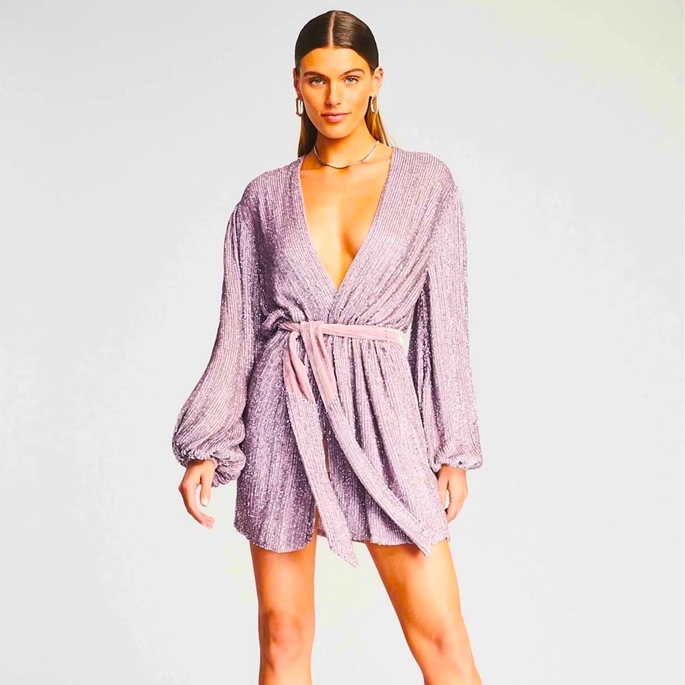 NWT Retrofete Gabrielle Robe Lilac Medium Mini Light Purple Wrap Around Dress